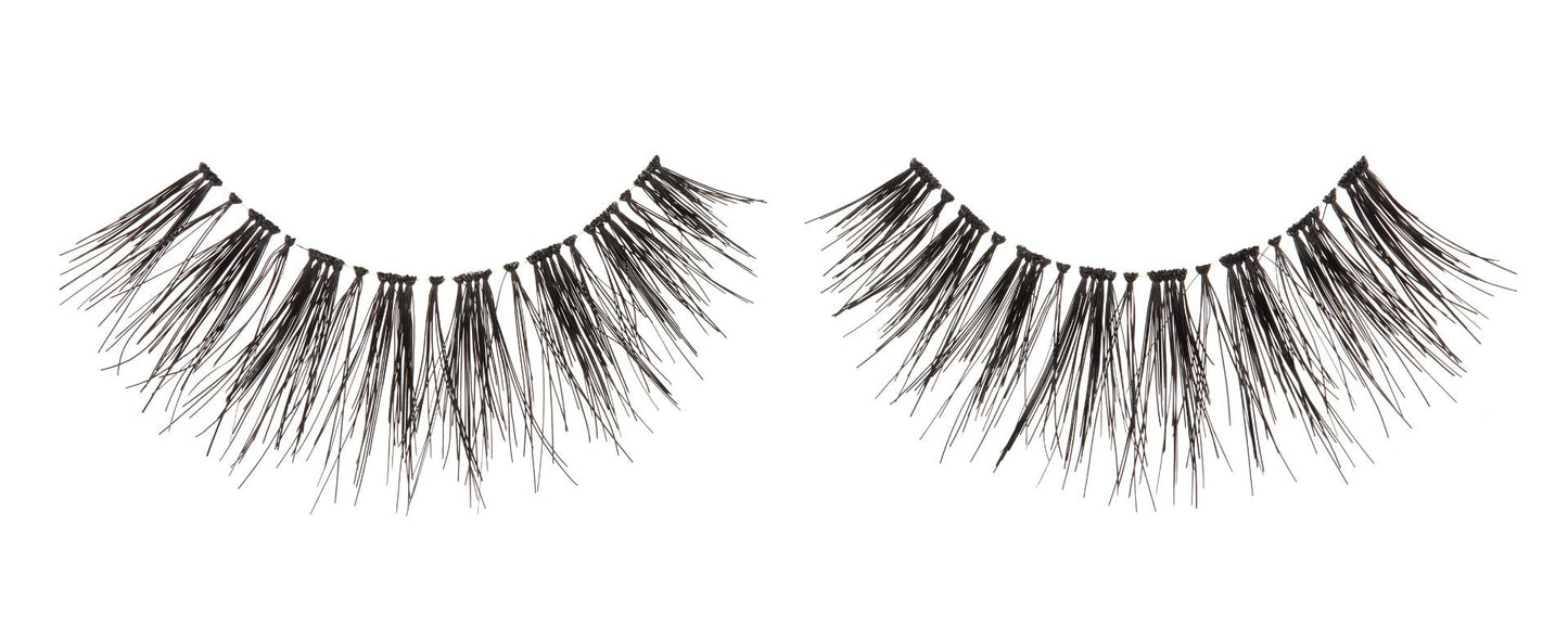 1 pair of lashes on a white background